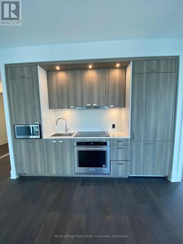 1206 - 480 Front Street W, Toronto, ON - Indoor Photo Showing Kitchen