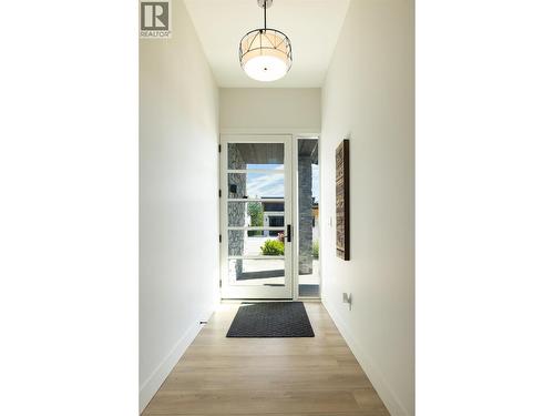 10272 Long Road, Lake Country, BC - Indoor Photo Showing Other Room