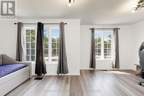 90 Barre Drive, Barrie, ON - Indoor