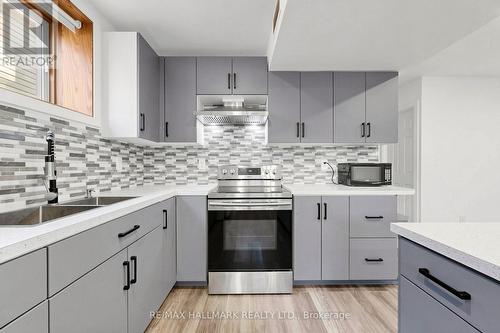 90 Barre Drive, Barrie, ON - Indoor Photo Showing Kitchen With Double Sink With Upgraded Kitchen