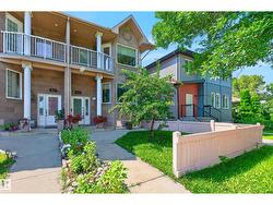 6514 106 ST NW  Edmonton, AB T6H 2V6