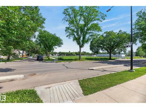6514 106 St Nw, Edmonton, AB 