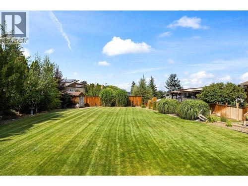 Large, flat, well manicured yard - 5054 Chute Lake Crescent, Kelowna, BC - Outdoor