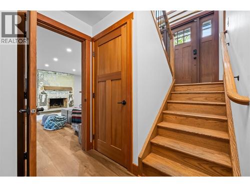 5054 Chute Lake Crescent, Kelowna, BC - Indoor Photo Showing Other Room