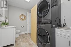 Main 2 pc bath combined w laundry - 