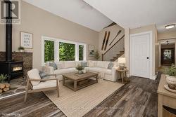 Vaulted ceilings, open to loft above, VS - 