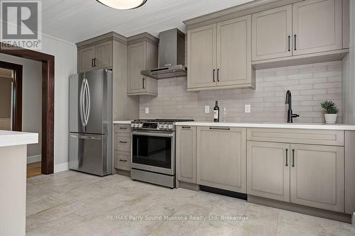 New Updated kitchen w stainless appliances - 15 Victoria Street W, Seguin, ON - Indoor Photo Showing Kitchen With Upgraded Kitchen