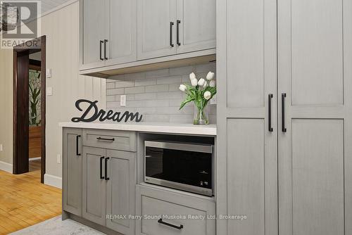 Custom Cabinetry & Built Ins - 15 Victoria Street W, Seguin, ON - Indoor