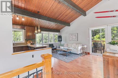 156 Chamonix Crescent, Blue Mountains, ON - Indoor