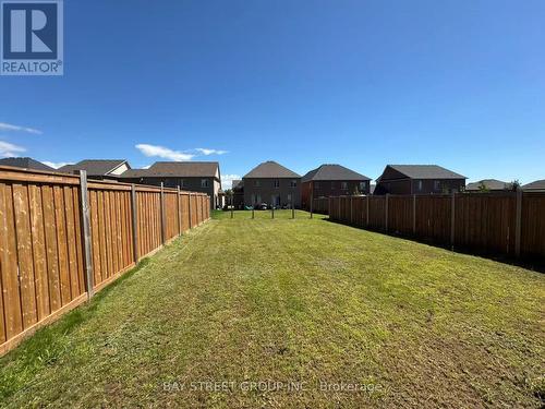 27 Samuel Crescent, Springwater, ON - Outdoor