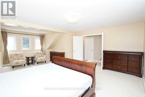 4887 Natkarni Crescent, Mississauga, ON - Indoor Photo Showing Bedroom