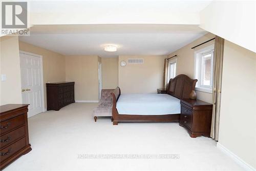 4887 Natkarni Crescent, Mississauga, ON - Indoor Photo Showing Bedroom