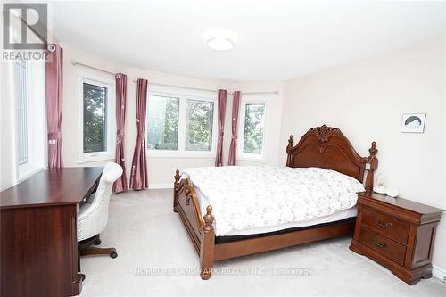 4887 Natkarni Crescent, Mississauga, ON - Indoor Photo Showing Bedroom