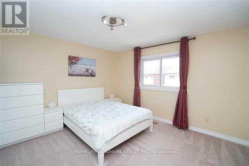 4887 Natkarni Crescent, Mississauga, ON - Indoor Photo Showing Bedroom