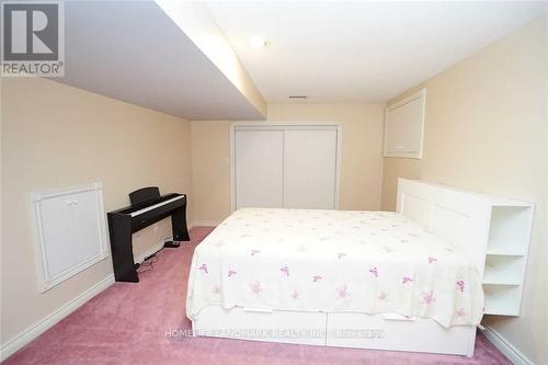 4887 Natkarni Crescent, Mississauga, ON - Indoor Photo Showing Bedroom