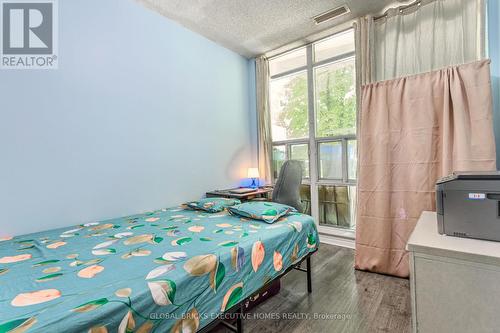 33 Elm Drive W, Mississauga, ON - Indoor Photo Showing Bedroom