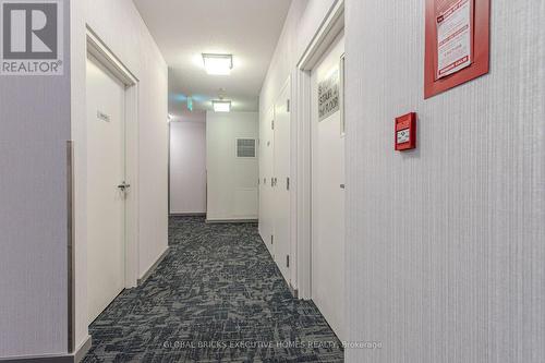 33 Elm Drive W, Mississauga, ON - Indoor Photo Showing Other Room