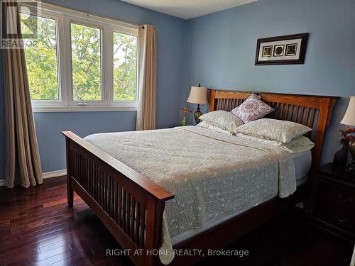 710 Ashprior Avenue, Mississauga, ON - Indoor Photo Showing Bedroom