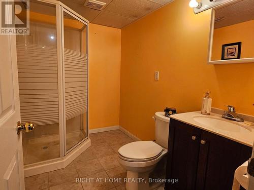 710 Ashprior Avenue, Mississauga, ON - Indoor Photo Showing Bathroom