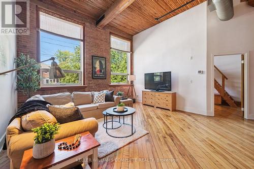 127 - 26 Ontario Street, Guelph, ON - Indoor Photo Showing Living Room
