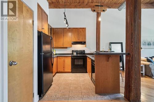 127 - 26 Ontario Street, Guelph, ON - Indoor Photo Showing Kitchen