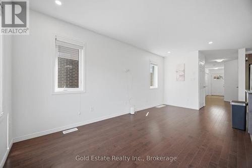 85 - 135 Hardcastle Drive, Cambridge, ON - Indoor Photo Showing Other Room