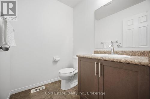 85 - 135 Hardcastle Drive, Cambridge, ON - Indoor Photo Showing Bathroom