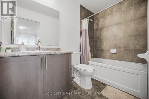 85 - 135 Hardcastle Drive, Cambridge, ON - Indoor Photo Showing Bathroom