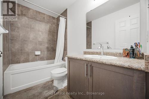 85 - 135 Hardcastle Drive, Cambridge, ON - Indoor Photo Showing Bathroom