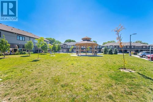 85 - 135 Hardcastle Drive, Cambridge, ON - Outdoor