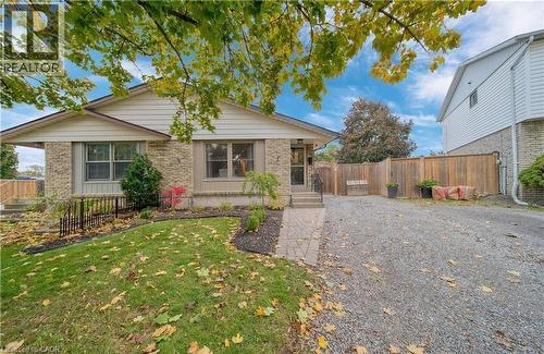 6 BARDADYN Court  St. Catharines, ON L2N 6R2