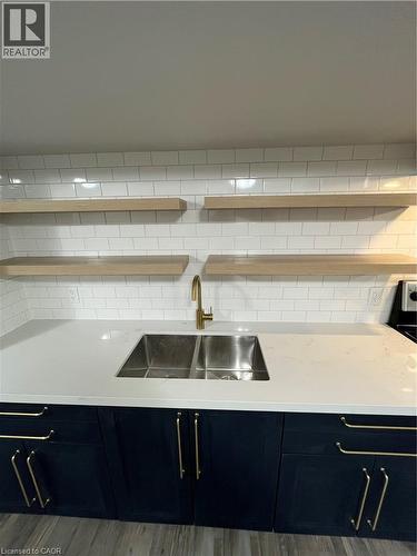 6 Bardadyn Court, St. Catharines, ON - Indoor Photo Showing Kitchen With Double Sink
