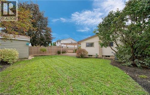 Irregular Backyard Shape - 6 Bardadyn Court, St. Catharines, ON - Outdoor