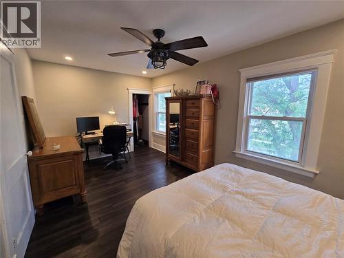 141 Richard Street, Sarnia, ON - Indoor Photo Showing Bedroom