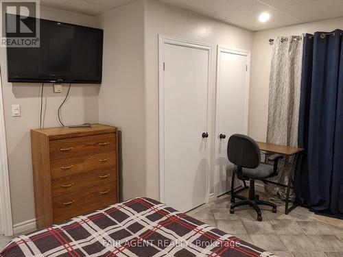 Chalet - 743022 & 743024 Dawson Point Road, Timiskaming (Tim - Outside - Rural), ON - Indoor Photo Showing Bedroom