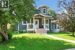 2218 St Andrews AVENUE  Saskatoon, SK S7M 0M3