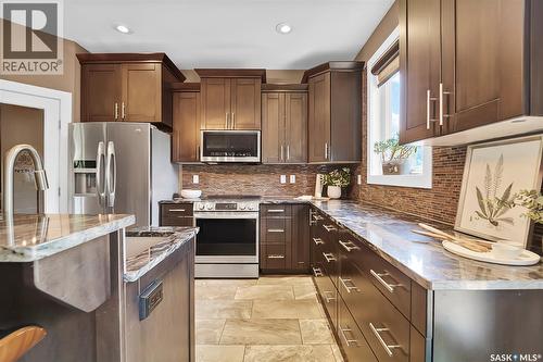 2218 St Andrews Avenue, Saskatoon, SK - Indoor Photo Showing Kitchen With Upgraded Kitchen