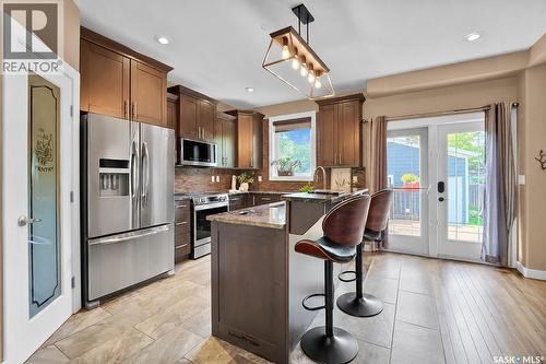 2218 St Andrews Avenue, Saskatoon, SK - Indoor Photo Showing Kitchen With Upgraded Kitchen