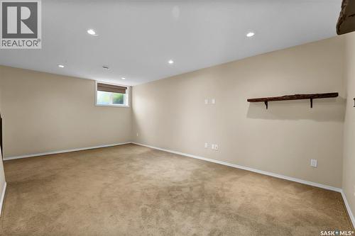 2218 St Andrews Avenue, Saskatoon, SK - Indoor Photo Showing Other Room