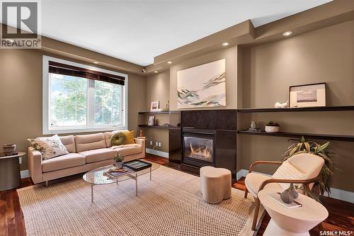 2218 St Andrews Avenue, Saskatoon, SK - Indoor Photo Showing Living Room With Fireplace