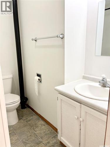 67 Assiniboia Avenue, Yorkton, SK - Indoor Photo Showing Bathroom