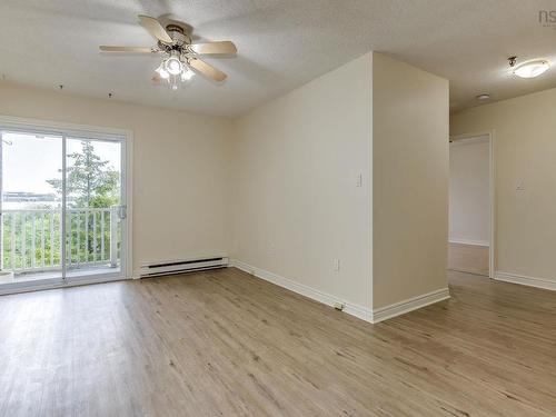 #417 15 Langbrae Drive, Clayton Park, NS - Indoor Photo Showing Other Room