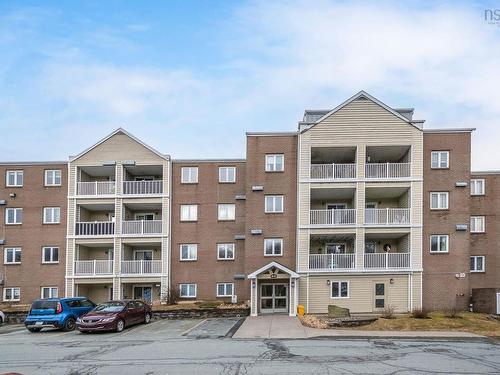 #417 15 Langbrae Drive, Clayton Park, NS - Outdoor With Balcony