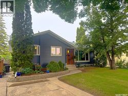 2002 Park AVENUE  Saskatoon, SK S7J 2B9