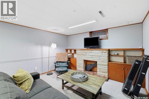 2002 Park Avenue, Saskatoon, SK - Indoor With Fireplace