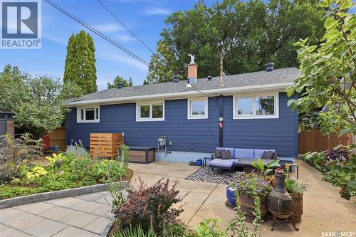 2002 Park Avenue, Saskatoon, SK - Outdoor
