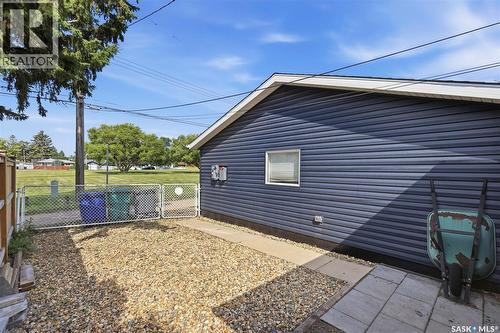 2002 Park Avenue, Saskatoon, SK - Outdoor With Exterior
