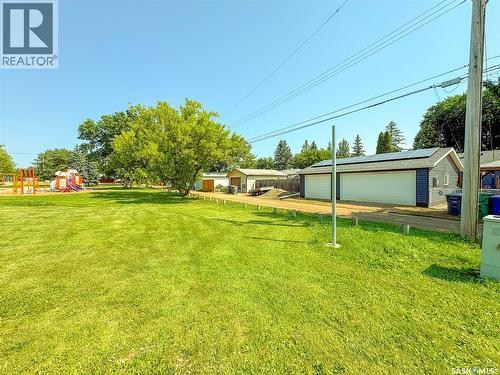 2002 Park Avenue, Saskatoon, SK - Outdoor