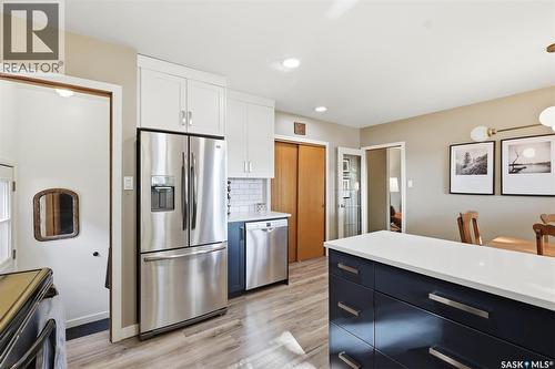 2002 Park Avenue, Saskatoon, SK - Indoor Photo Showing Kitchen