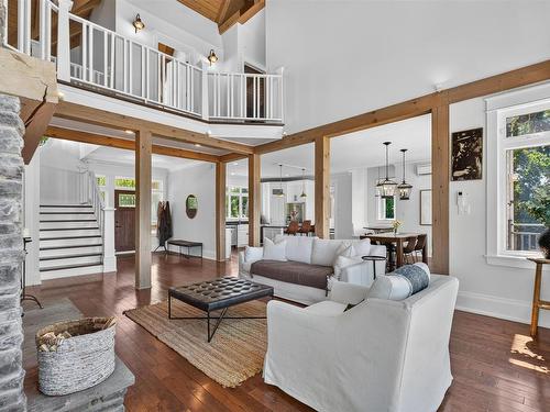 372 Macmillan Point Road, West Covehead, PE - Indoor Photo Showing Living Room